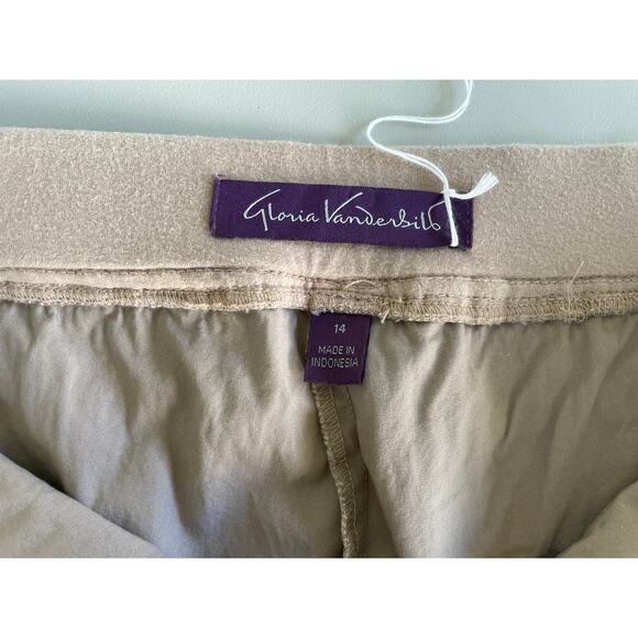 GLORIA VANDERBILT, SIZE 14, KHAKI SKORT - Picture 4 of 4